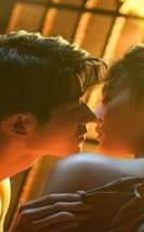 Between Love and Frost Çin